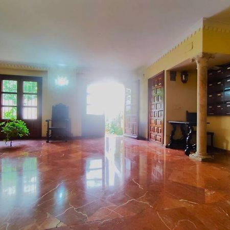 Plaza Cristo De Burgos Apartment Seville Luaran gambar